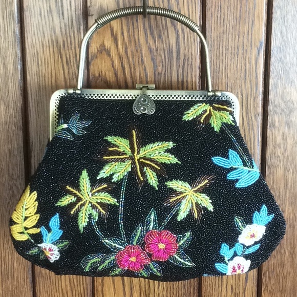 Gorgeous Beaded Bag - Picture 1 of 8